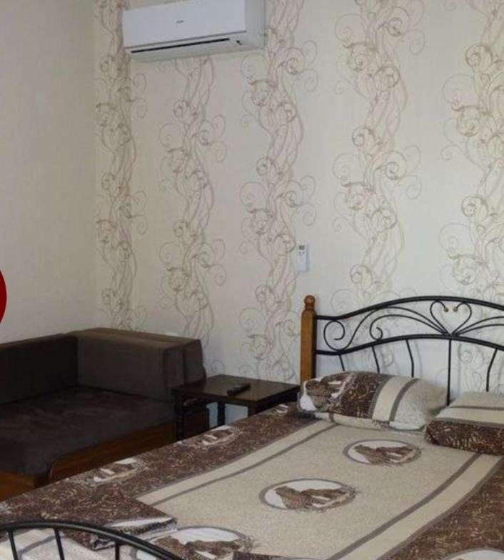 White House Hotel Gagra Exterior photo