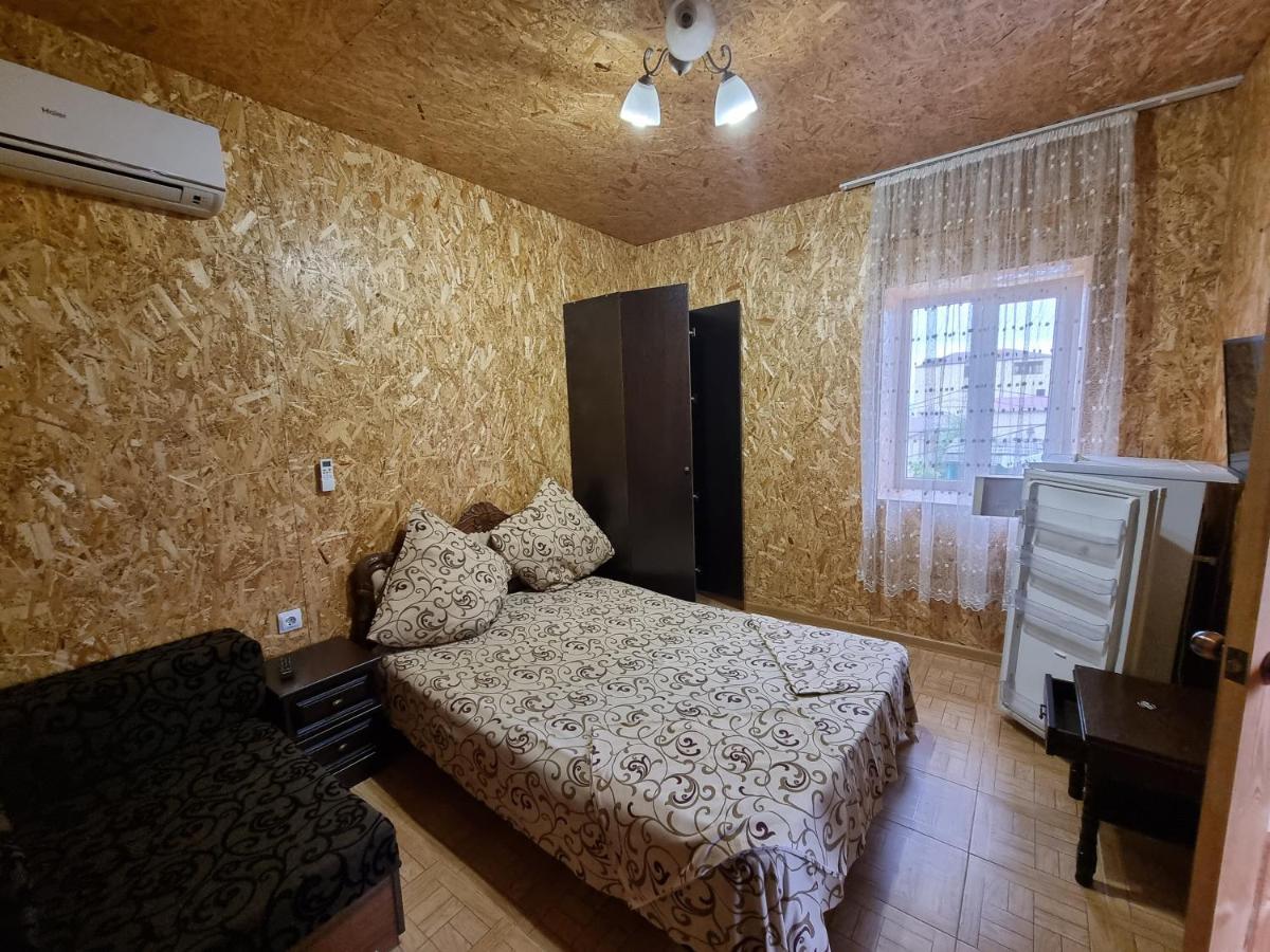 White House Hotel Gagra Exterior photo